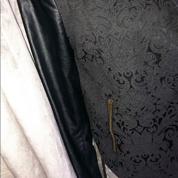 Black leather jacket with printed detail. - Picture 3 of 5